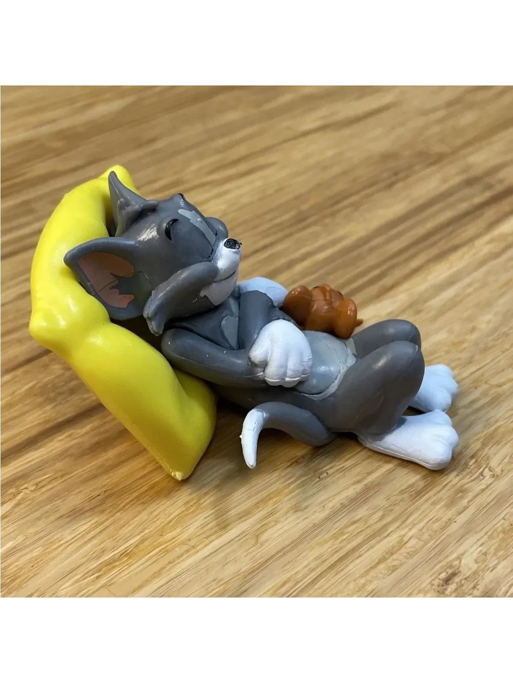 Warner Bros. Gray Tom & Brown Jerry with Yellow Cheese Bed Figurine